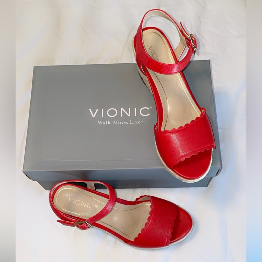 Vionic Cherry Tulum Stephany Sandal